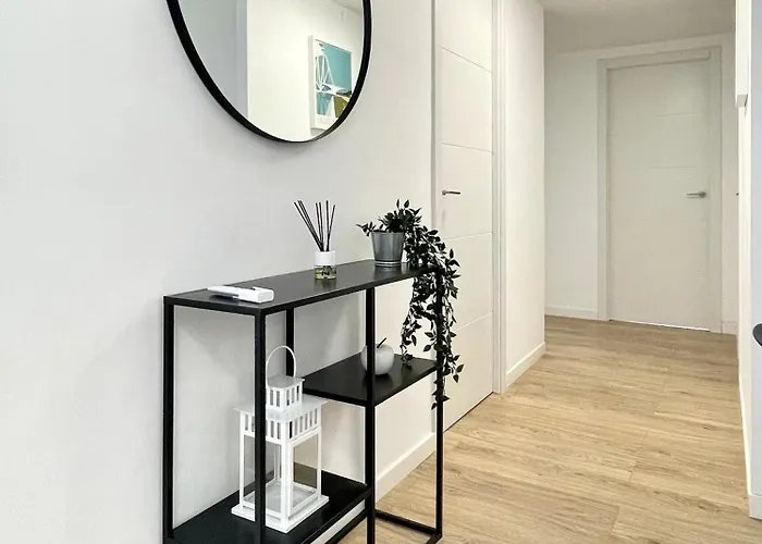 Spacious, Sunny Flat By Of Arts & Sciences Apartment *