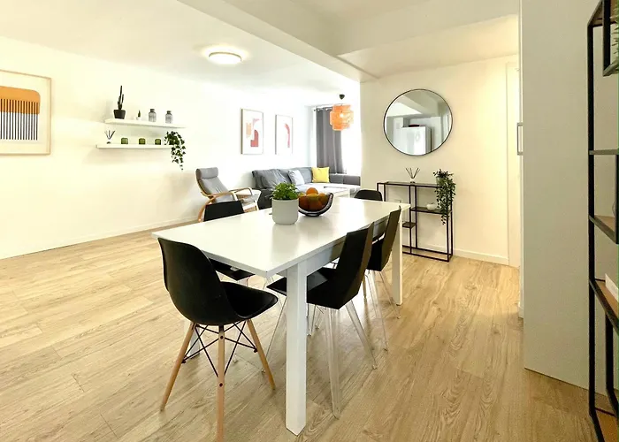 Spacious, Sunny Flat By Of Arts & Sciences * Valencia