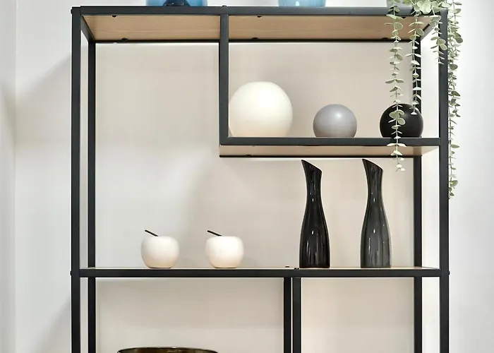 Apartment Spacious, Sunny Flat By Of Arts & Sciences