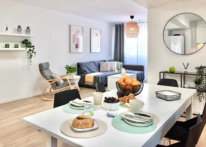 Spacious, Sunny Flat By Of Arts & Sciences Valencia