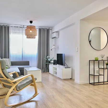 Spacious, Sunny Flat By Of Arts & Sciences Apartament *